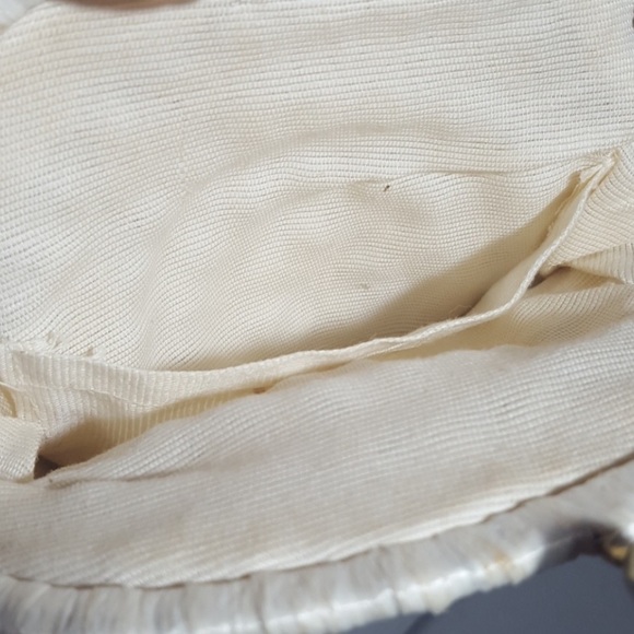 Vintage 60s Woven White Straw & Beaded Handbag by Marcus Brothers of Miami - Picture 10 of 16